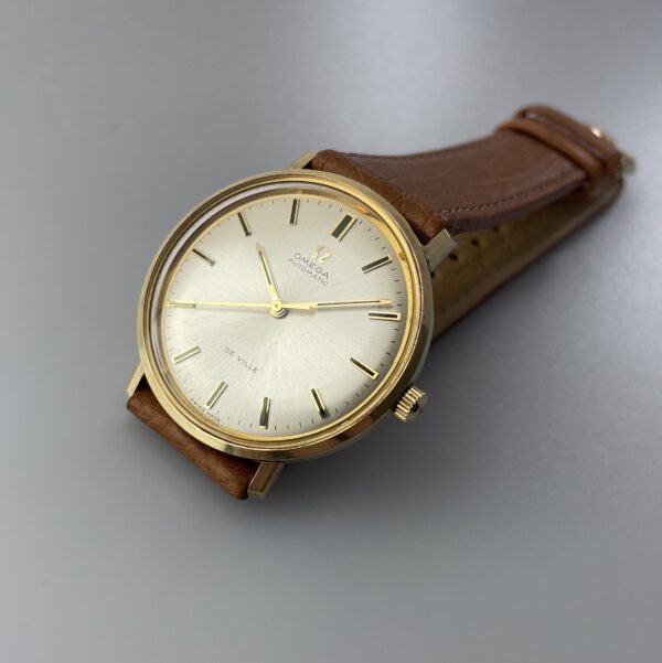 The Omega DeVille in 14 carat gold