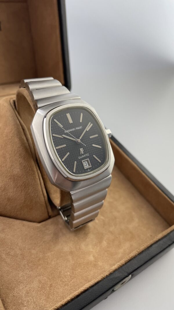 Audemars Piguet reference 6001 - Image 3