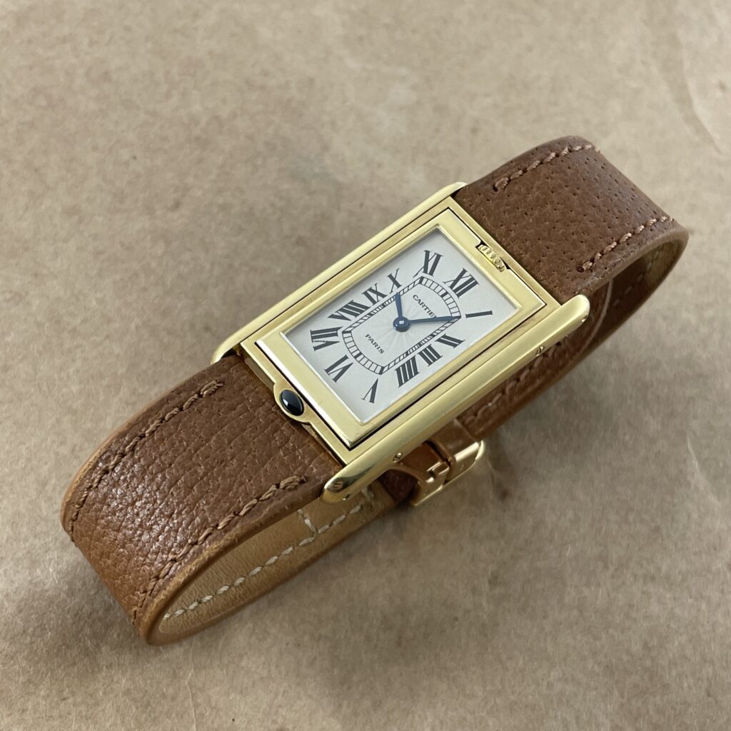 Cartier Basculante in yellow gold from 1991. First edition